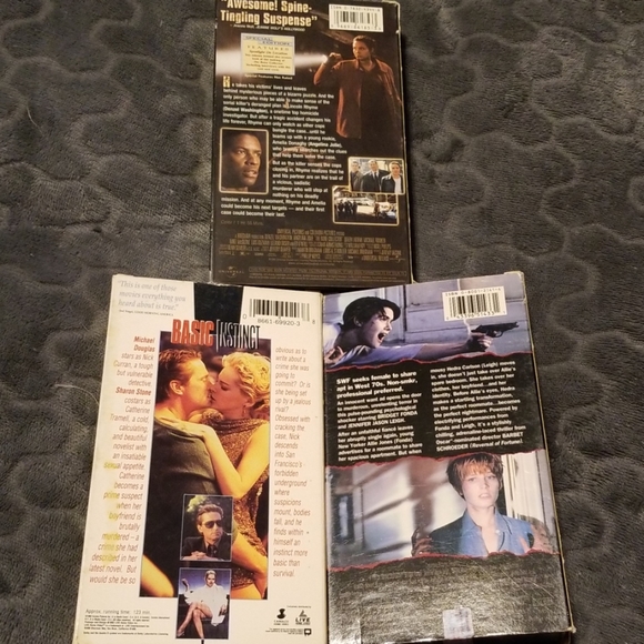 3 VHS Movies - Picture 2 of 3